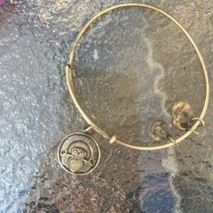 Claddagh Alex and ani bracelet